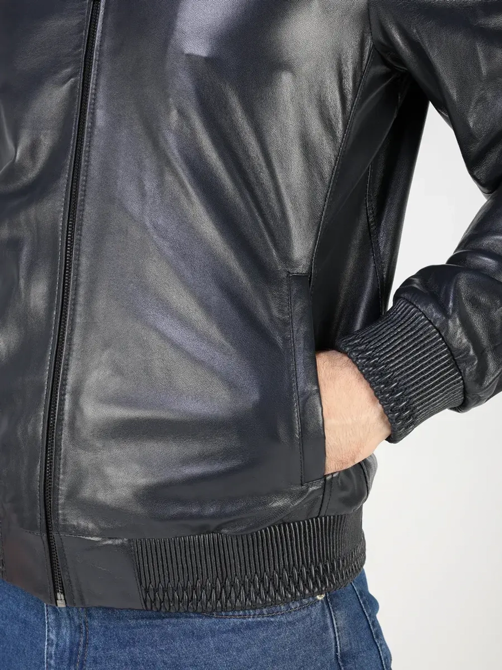 Кожаная куртка демисезонная