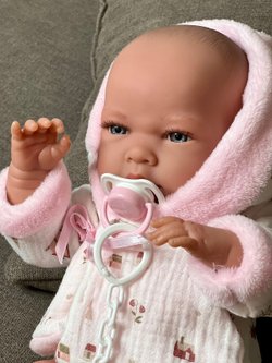 Кукла Llorens виниловая 40см Nica (73898)