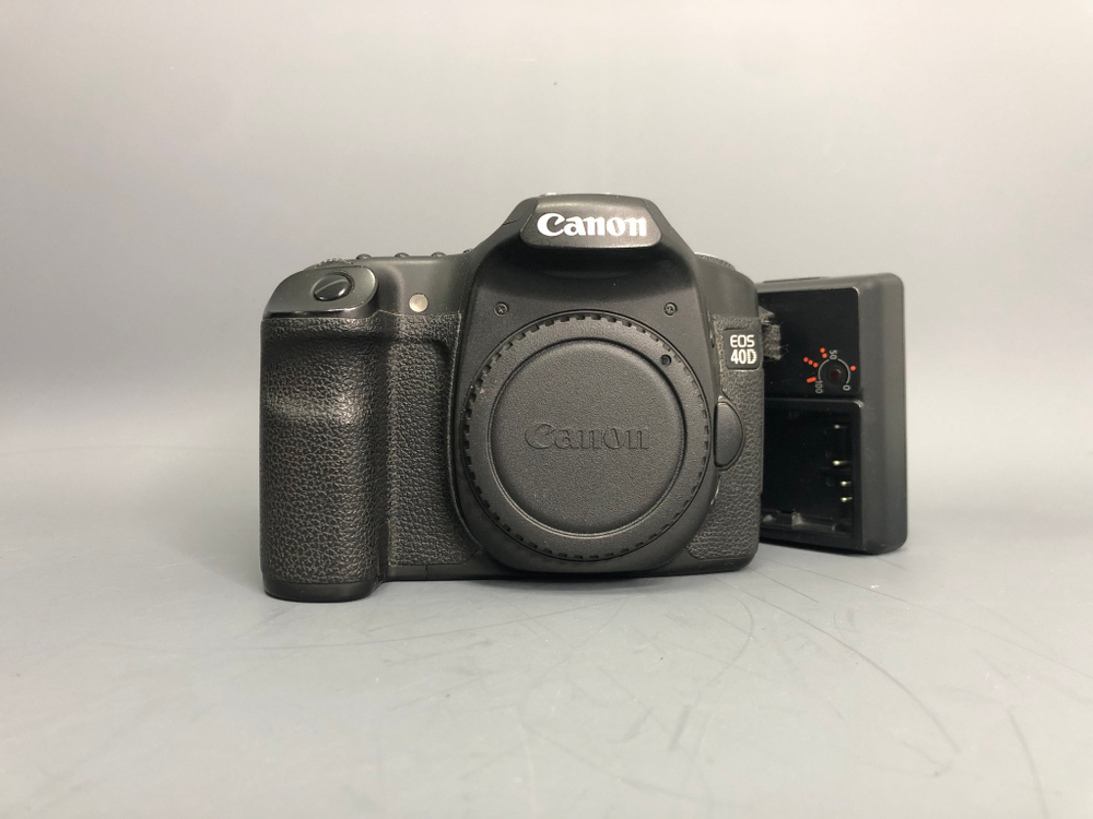 Canon EOS 40D 23.200 кадров