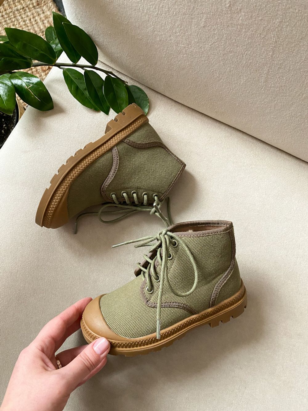 Новые текстильные ботинки Age of Innocence, 25,5