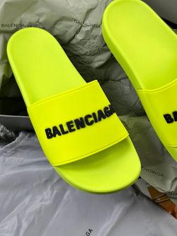Шлепанцы Balenciaga