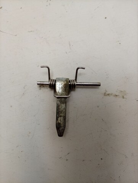 F1068SD кт11 Крючок и пружина ручки люка стиральной машины LG б/у