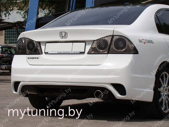 Задний бампер INGS EXTREEM для Honda Civic 8(VIII) 4D