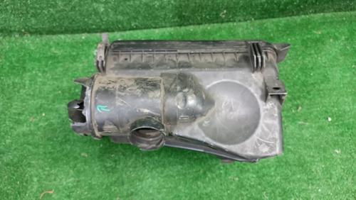Корпус воздушного фильтра Toyota Land Cruiser Prado 150 (2009-2020)
