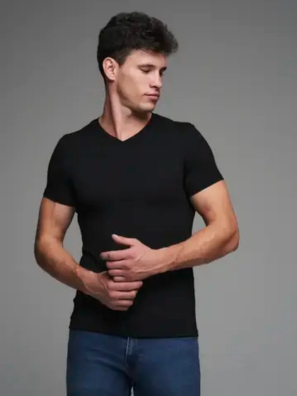 Футболка V-вырез однотонная облегающая