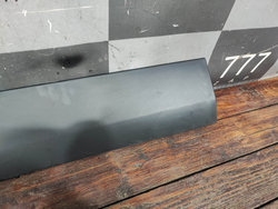 Накладка двери передней левой Land Rover Discovery Sport (L550) 14-19 Б/У Оригинал LR116797