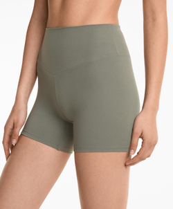 OYSHO Облегающие шорты Comfortlux с высокой посадкой длиной 10 см, светлый хаки
