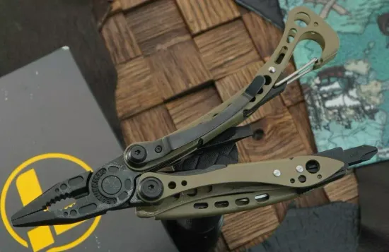 Мультиинструмент Leatherman Skeletool Coyote Tan