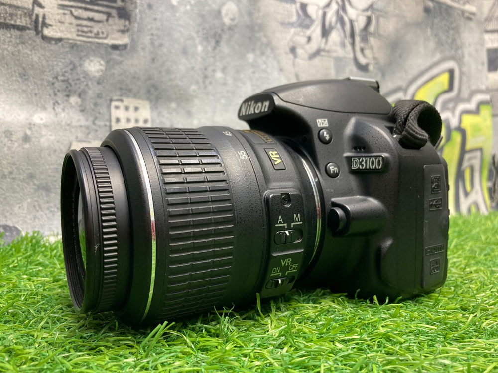 Nikon D3100 kit 18-55mm 3.5-5.6G VR 13.600 кадров