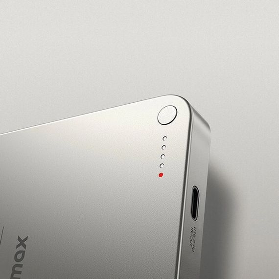 Внешний аккумулятор Momax Q.Mag X1 10000mAh магнитный с беспроводной зарядкой (Black) IP117AD