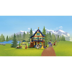 LEGO Friends - Лесной центр верховой езды 41683
