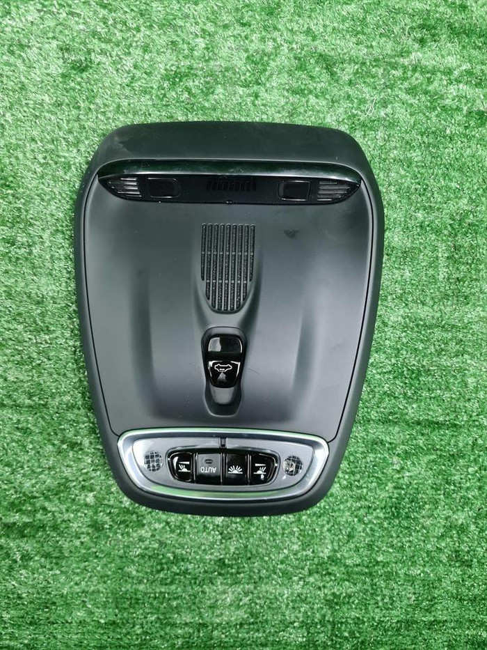 Плафон салона Volvo XC90 2 (2014-н.в.)