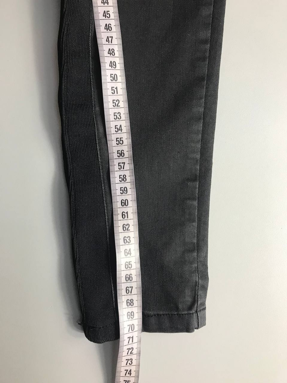 Джинсы Pull&Bear зауженные, маркировка 34, визуально на 40 размер