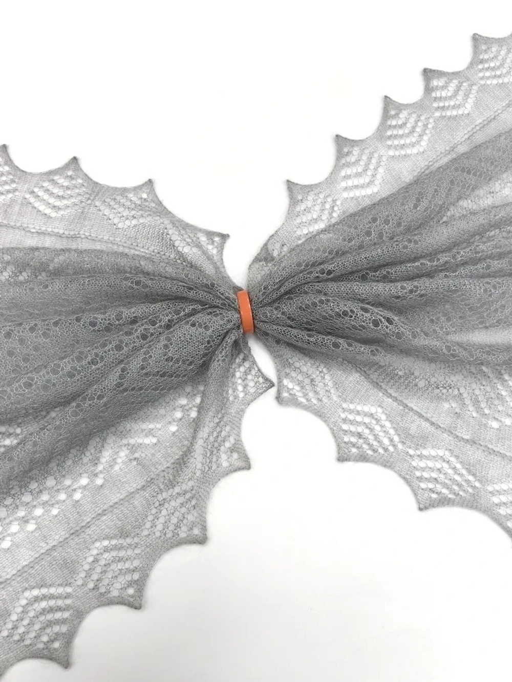 Оренбургский пуховый палантин с шелком АШ16070-03 серый