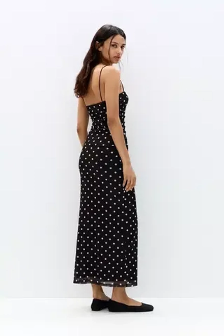 PULL&BEAR Платье миди в горошек с бретельками, черный