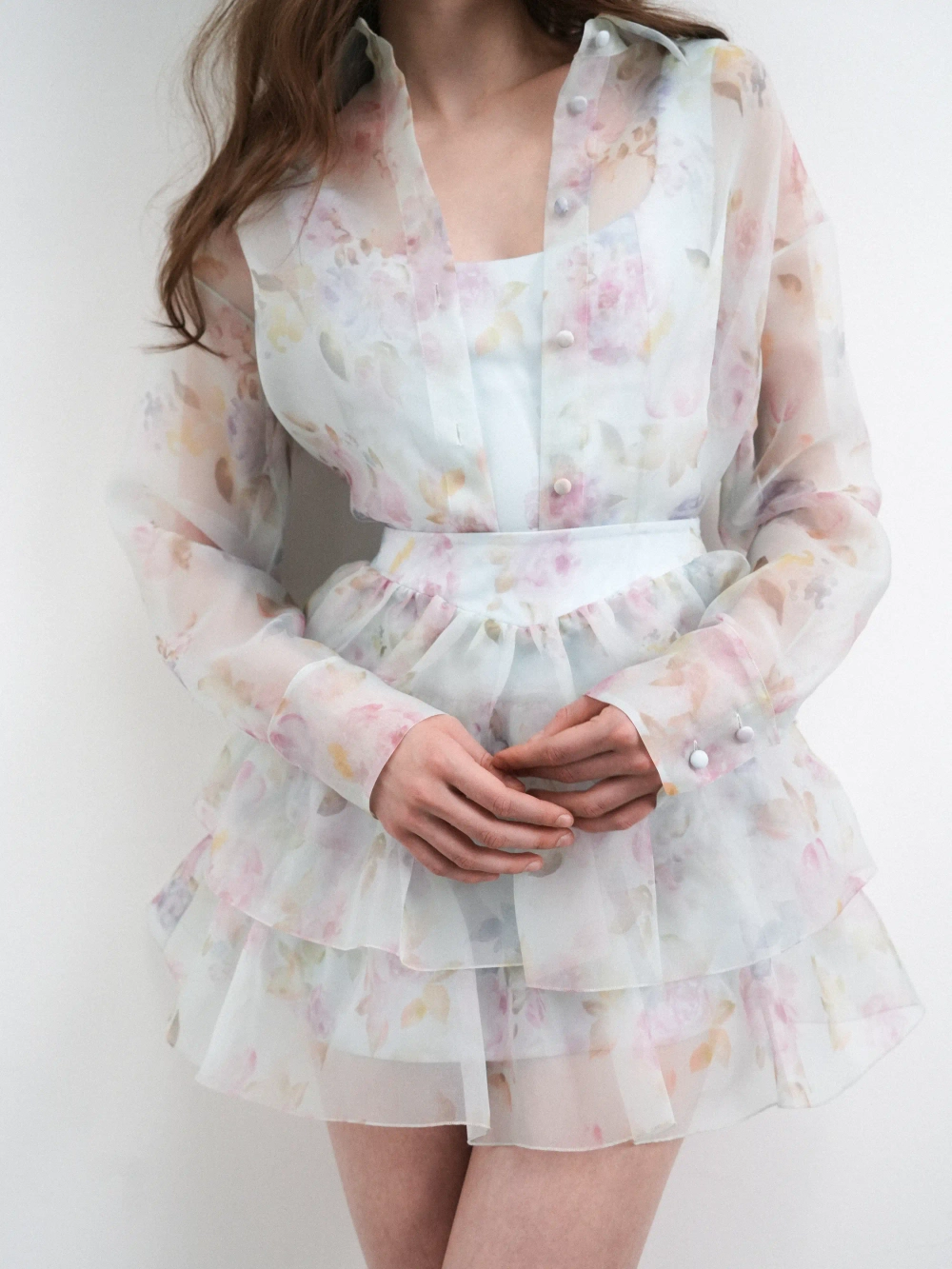 Бетти мини (Betty mini), юбка мини из молочной органзы с крупным цветочным принтом