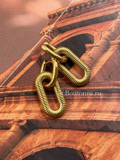 Серьги кольца с подвесами в виде фактурных цепей