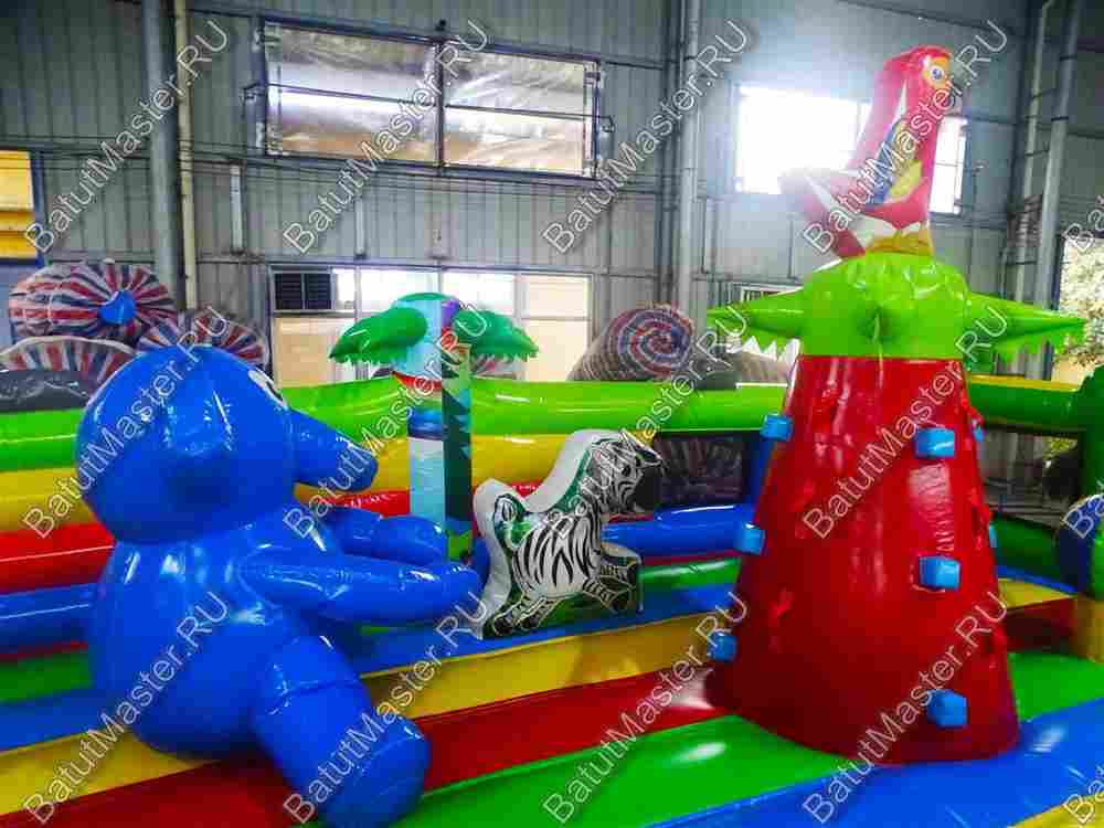 Коммерческий надувной батут "Зверята на радуге" 12*9*2.8 м.