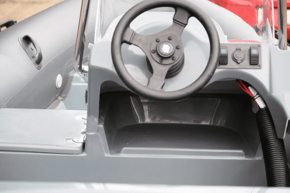 Лодка РИБ БУРЕВЕСТНИК 410 ST