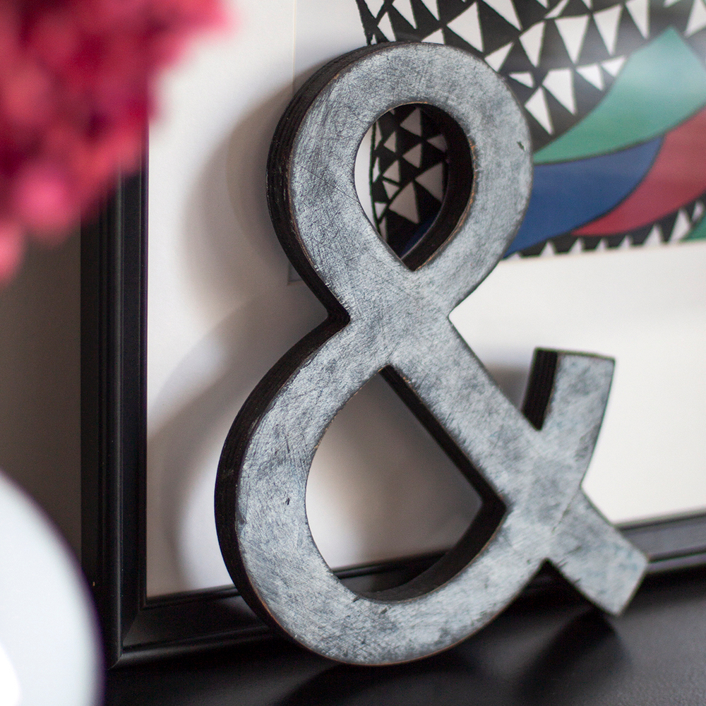 Изделие из дерева знак "&"