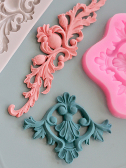 Молд силиконовый "Лепнина с маками треугольная" (входит в набор "Лепнина 3)