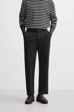 ZARA БРЮКИ REGULAR FIT СО СКЛАДКАМИ, ЧЕРНЫЙ