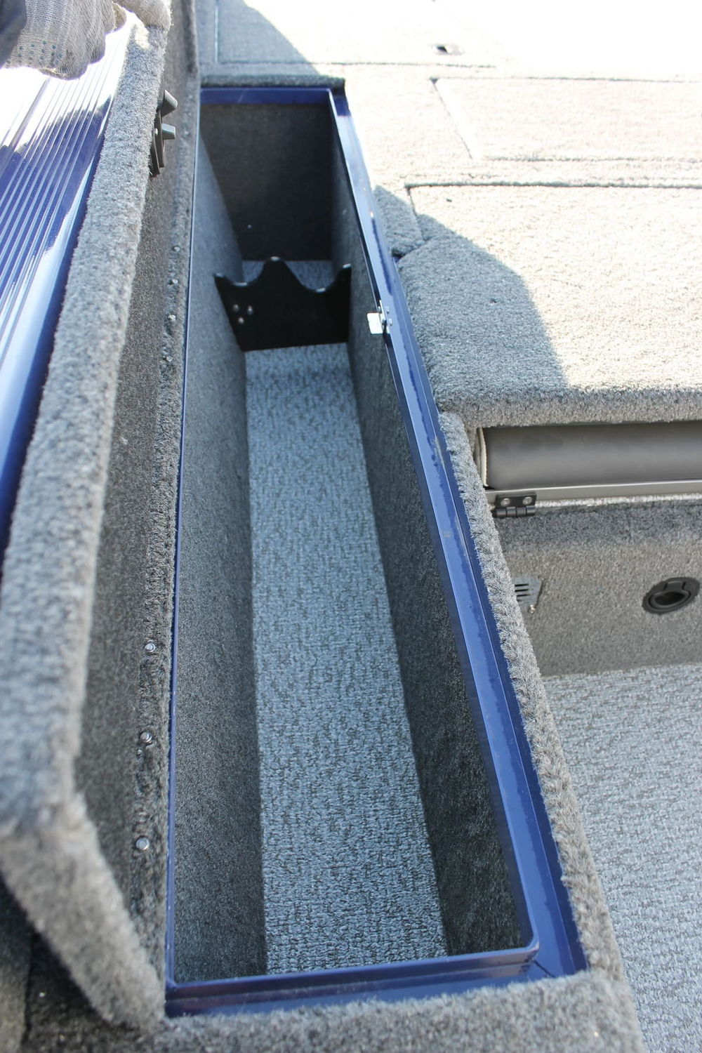 Катер-лодка алюминиевая WINDBOAT 4.6 DC EvoFish