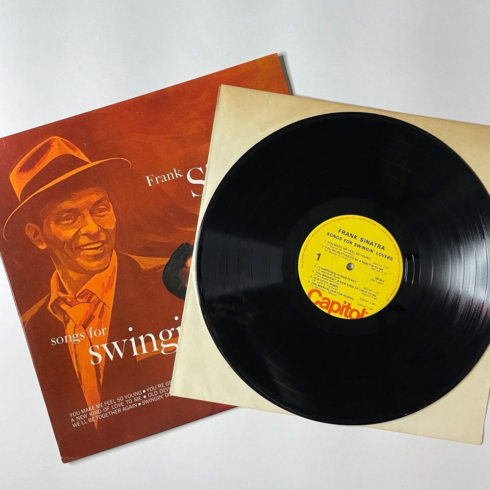 Винтажная виниловая пластинка LP Frank Sinatra Songs For Swingin Lovers (USA 1977)