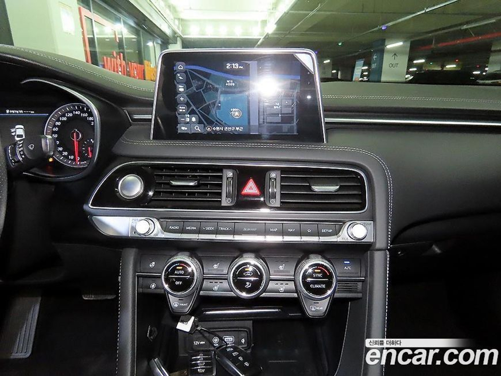 Genesis G70 2.0T AWD (12.2019)