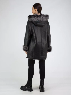 Дубленка зимняя с капюшоном натуральная оверсайз