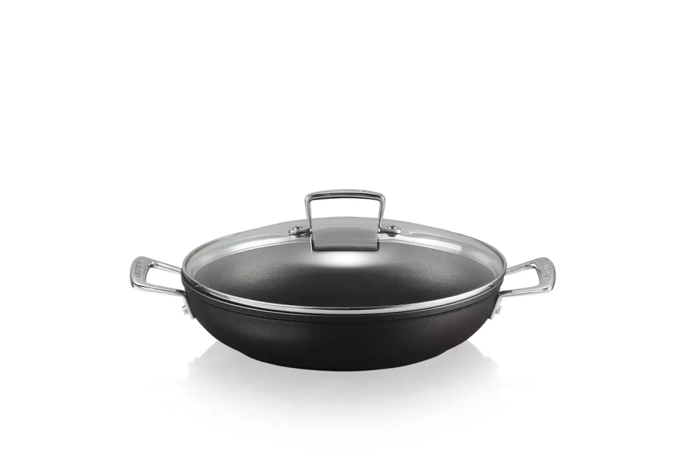 Le Creuset - Сковорода PRO с антипригарным покрытием 28см с крышкой / артикул   51107280010502  / GTIN 630870272841