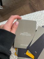 Открытка-аффирмация с фразой