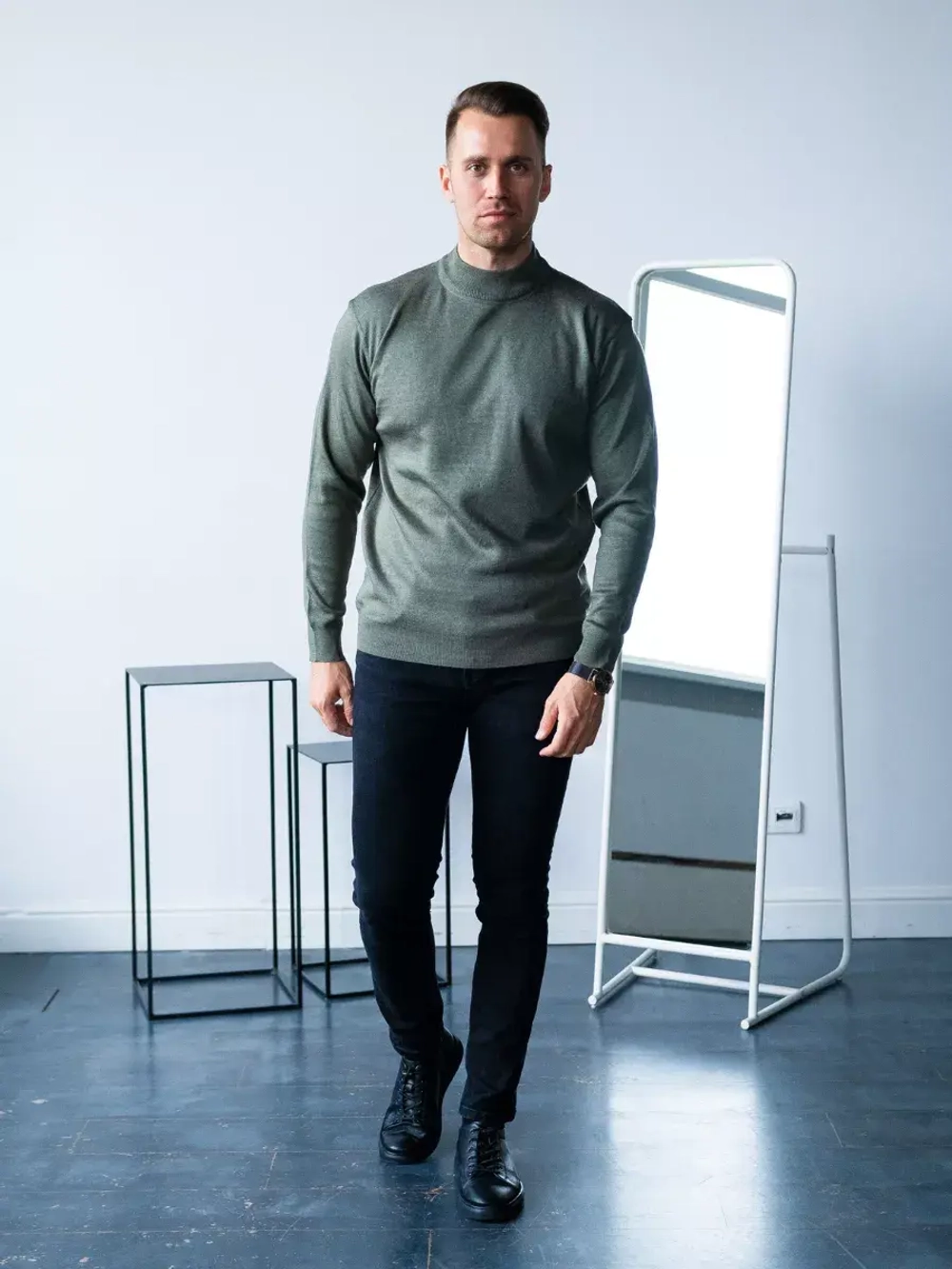 Джемпер Турция тонкий теплый с горлом