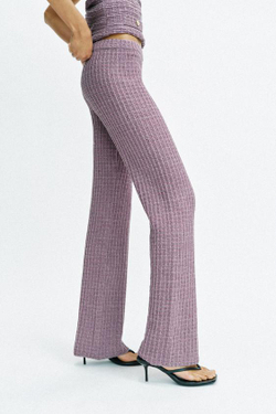 ZARA ЭЛАСТИЧНЫЕ БРЮКИ ИЗ РЕЛЬЕФНОЙ ТКАНИ, ЛИЛОВЫЙ