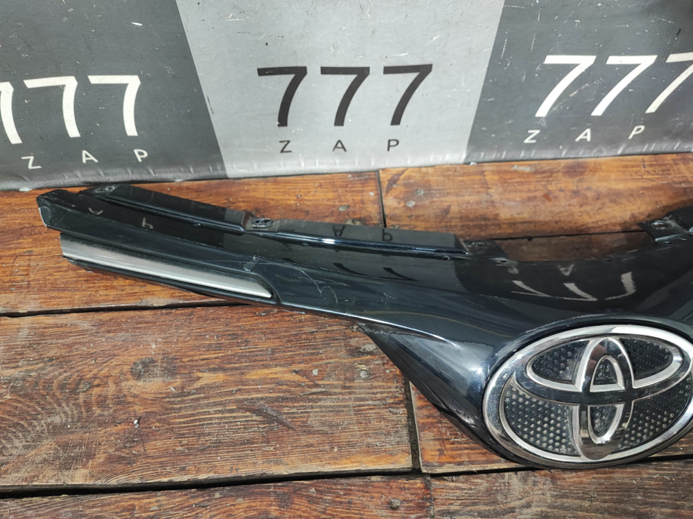 Решетка радиатора Toyota RAV4 IV (XA40) 15-19 Б/У Оригинал 5310142421