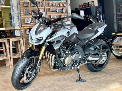QJMOTOR SRK 600