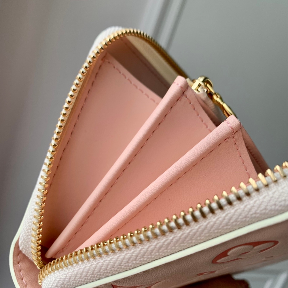 Louis Vuitton Zippy Wallet