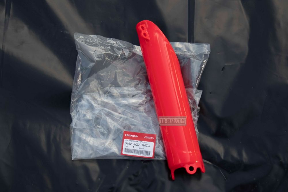 51620-KZZ-D20ZC. PROTECTOR, L. FR. FORK *TYPE3*. Fork cover CRF250-300L-Rally, Red