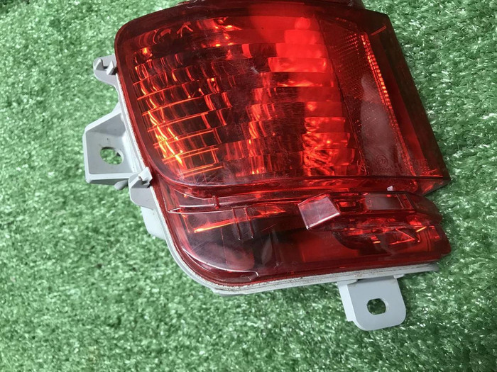 ПТФ левый Toyota Land Cruiser 200 (2015-2021)