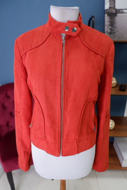 Куртка Orsay стильная 42 размер