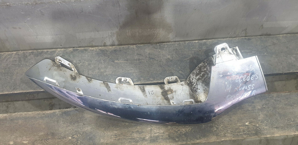 Накладка переднего бампера Mercedes GLE (C292) 15-19 Б/У Оригинал A2928850400