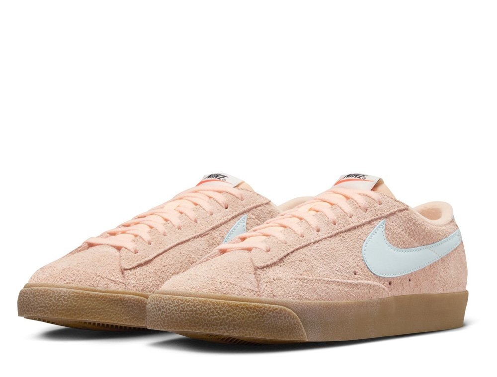 Баскетбольные женские кроссовки Nike Blazer Low '77 Vintage Crimson Tint/Gum Light Brown/Team Orange/Glacier Blue shoes