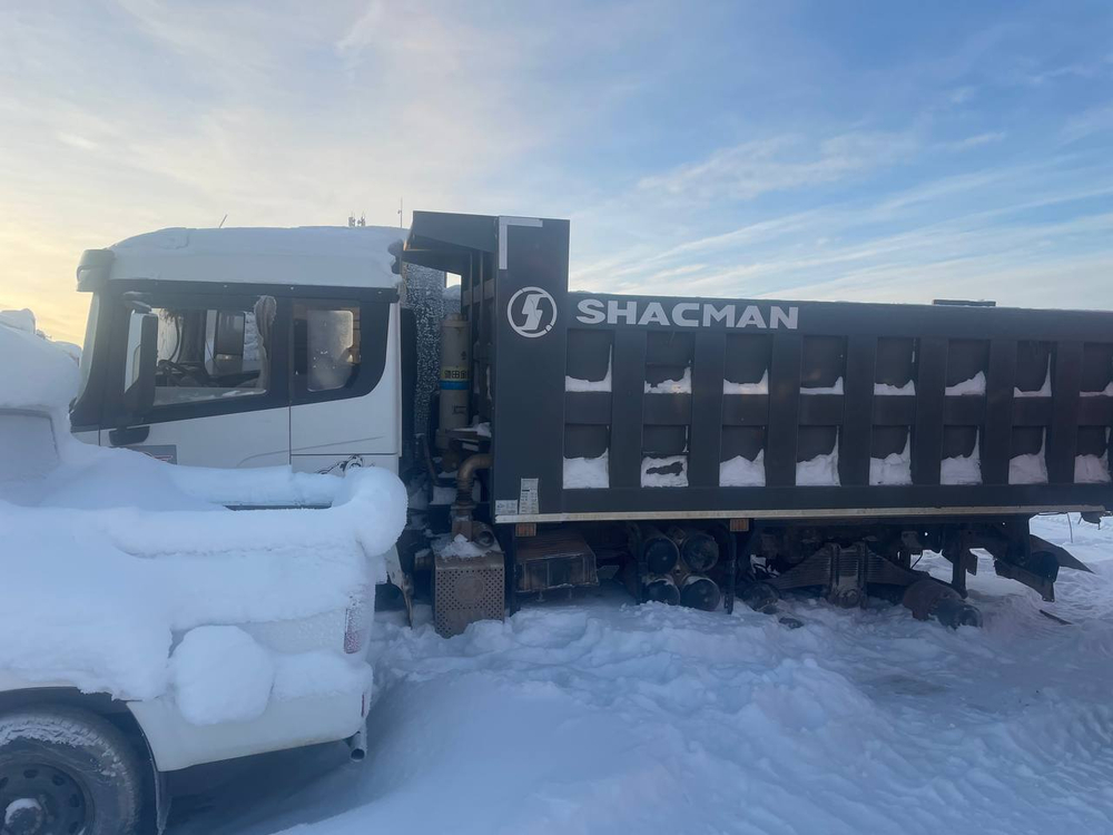 Shacman (Shaanxi) SX* 6x6 Самосвал SX32586V385 (Дизельный, 11,6 л, 423 л.с., МТ)