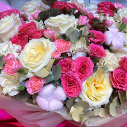 Букет "Барби" роза кустовая ,роза садовая