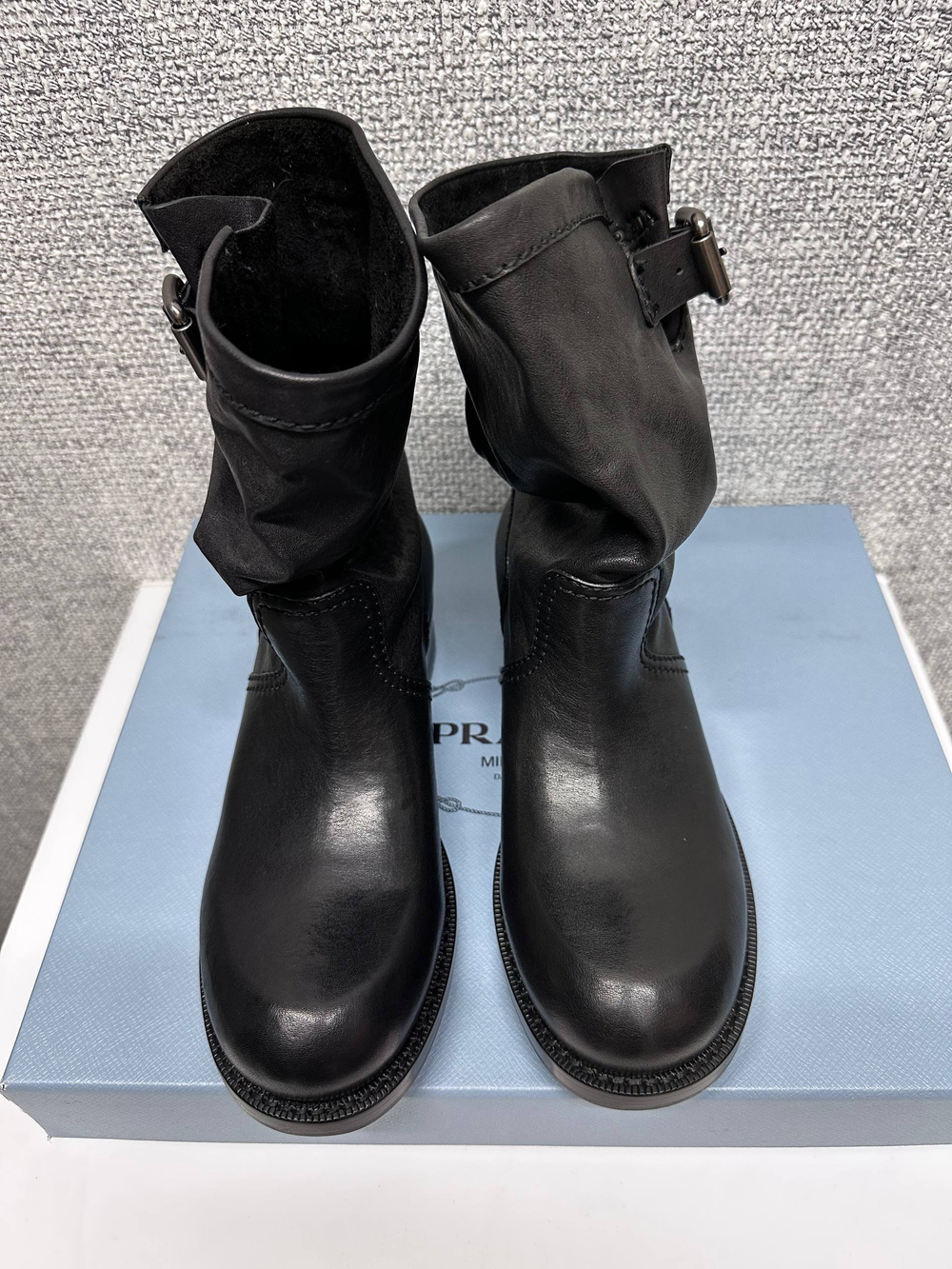 Ботинки Prada