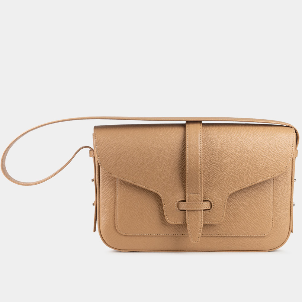 Сумка Universel с двумя плечевыми ремнями из кожи сафьяно, цвета кэмел