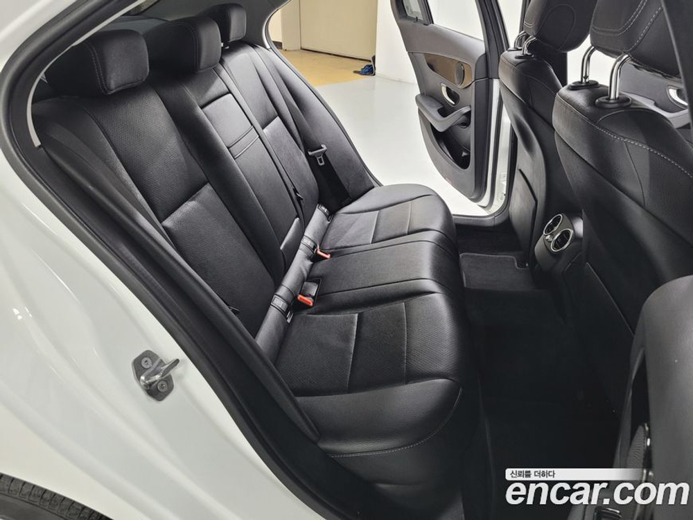 Mercedes-Benz C-Class W205 C200 (11.2019)