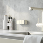 Розетка влагозащ. с зазем. с защит. крышкой и шторками Gallant (слоновая кость)