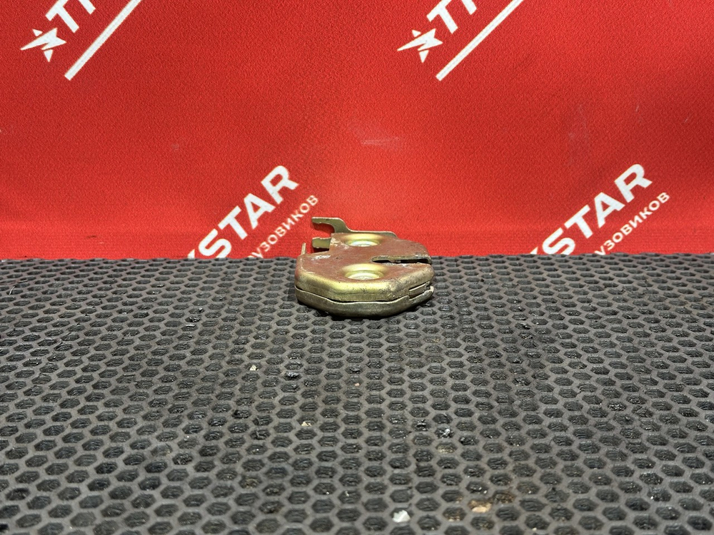 Замок инструментального ящика 2022г