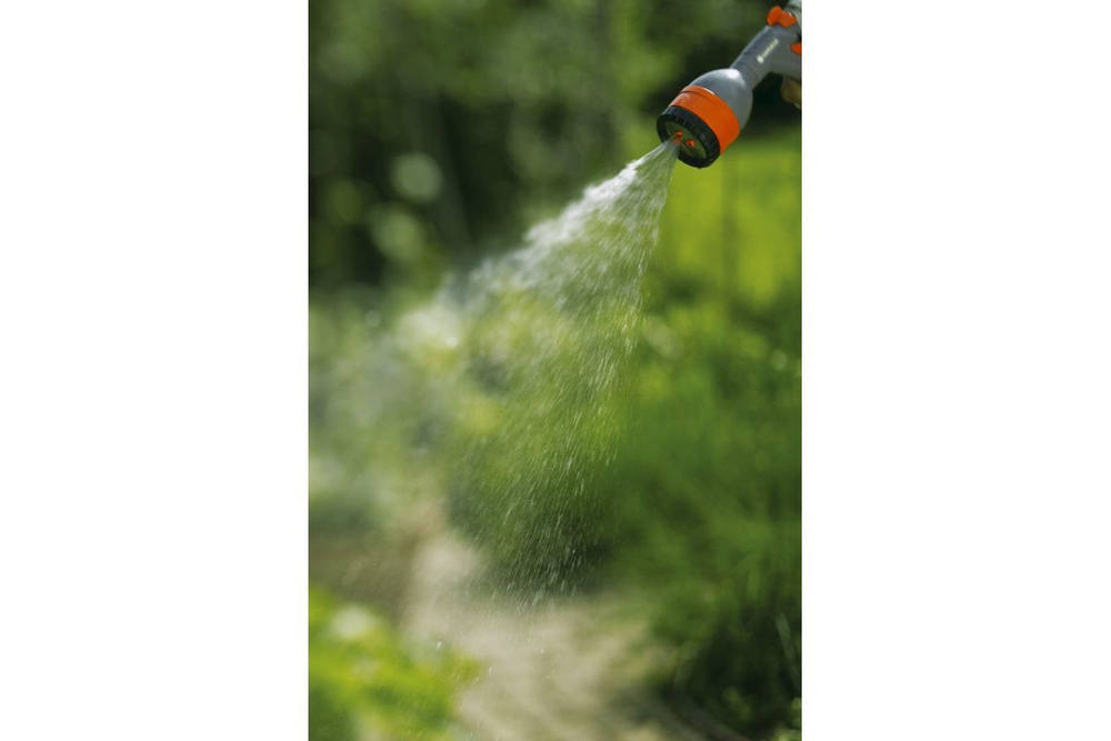 Комплект GARDENA Classic 18343-32.000.00 пистолет для полива